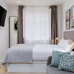 Limehome 圣地亚哥－德孔波斯特拉