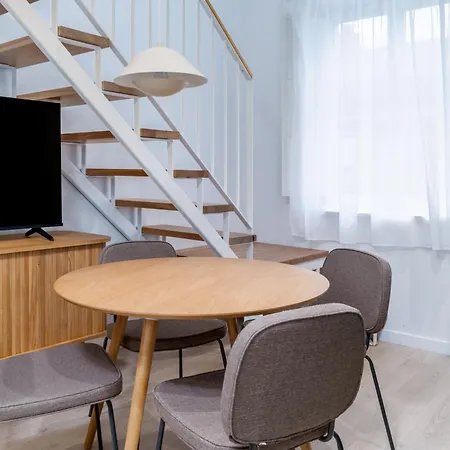 Limehome Apartment *