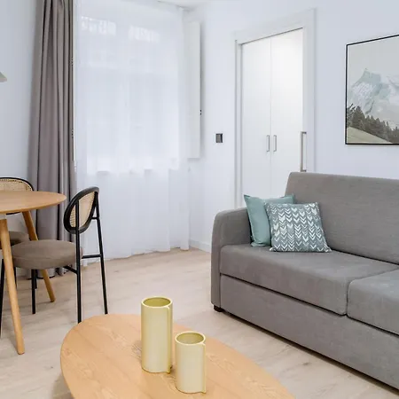 Limehome Rua De Gomez Ulla アパートホテル サンティアゴ・デ・コンポステーラ