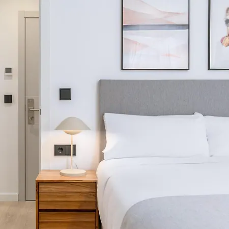 Limehome Apartment *