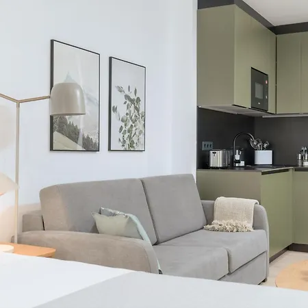 Limehome * Santiago de Compostela