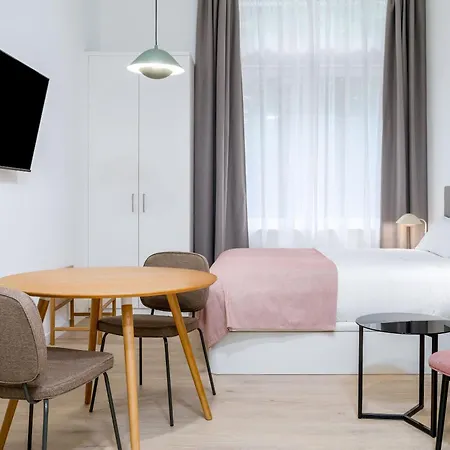 Limehome Rua De Gomez Ulla アパートホテル